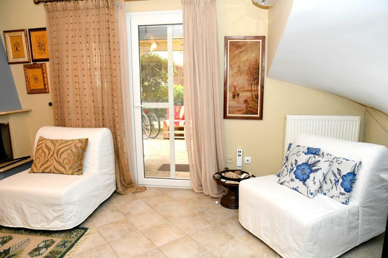 Studio On The Beach With Private Garden Agia Triada  Zewnętrze zdjęcie